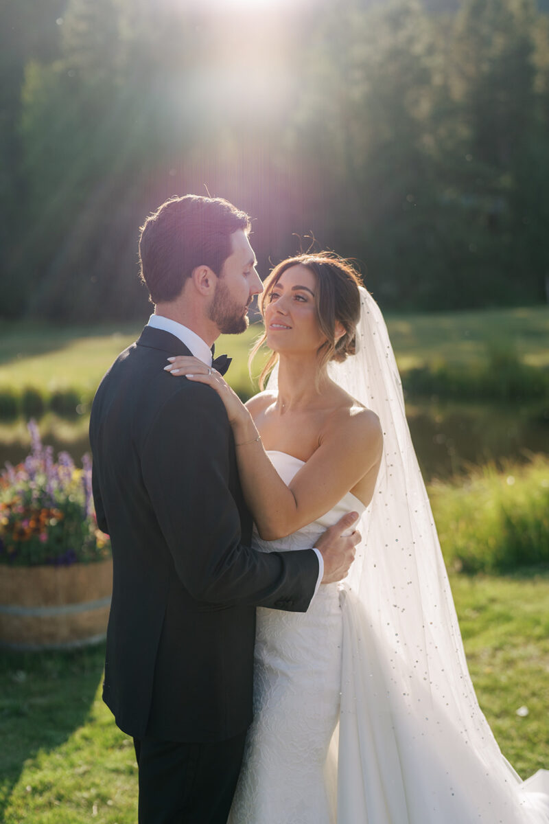 Bride & Groom Wedding Ceremony